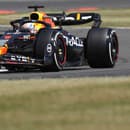 Holandský pilot formuly 1 Max Verstappen z tímu Red Bull počas prvého tréningu na nedeľnú Veľkú cenu Británie F1