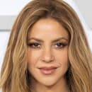 Speváčka Shakira sa v tejto sezóne ukázala na viacerých veľkých cenách.