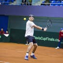 Slovenský tenista Jozef Kovalík vypadol v druhom kole antukového turnaja ATP vo švédskom Bastade.