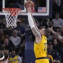 Nemecký basketbalista Daniel Theis je hráčom Indiany Pacers. 