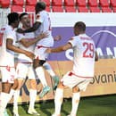 Hráči AS Trenčín oslavujú gól v zápase 4. kola Niké ligy AS Trenčín – MFK Ružomberok.