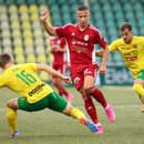 Futbalisti MFK Dukla Banská Bystrica uspeli v dueli 7. kola Niké ligy na ihrisku Žiliny 4:1.