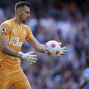 V tíme Newcastle pôsobí aj slovenský brankár Martin Dúbravka.