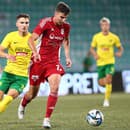 Slovenský futbalový obranca Jakub Uhrinčať si zabezpečil budúcnosť v materskom klube MFK Dukla Banská Bystrica.