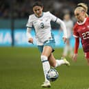 Alisha Lehmannová (vpravo) patrí k najsexi futbalistkám.