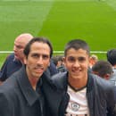 Yossi Benayoun zobral na Anfield syna Bena. 