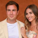 Mario Götze má s manželkou Ann-Kathrin už druhé dieťa.