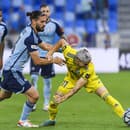 Na snímke zľava Cesar Blackman (Slovan), Kyriakos Savvidis (Slovan) a Marcel Vasiľ (Košice).