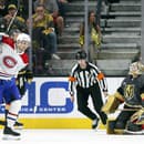 Brankár Las Vegas Golden Knights v akcii proti Montrealu Canadiens.