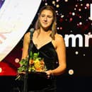 Na snímke tenistka Renáta Jamrichová si preberá cenu v kategórii juniorka.