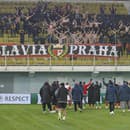Futbalový klub Slavia Praha by mal mať nového majiteľa. Miliardár Pavel Tykač údajne plánuje odkúpiť tím od čínskych investorov.