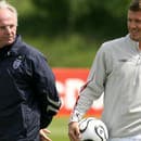 Tréner Sven Goran Eriksson a David Beckham.