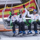 Žampovci – zľava Andreas, Teo a Adam sa vezú na štart obrovského slalomu.