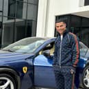 Portugalčan Ronaldo má vyše 20 luxusných áut