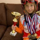 Sárka (12) zbiera v lyžovaní množstvo úspechov.
