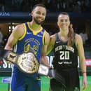 Prvý súboj pohlaví v basketbale: Curry vyhral iba o tri body!