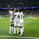 Real Madrid oslavuje gól.