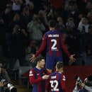 Barcelona zdolala Neapol 3:1 a postúpila do štvrťfinále Ligy majstrov.