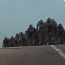 Až 130 pretekárov zo 182 odstúpilo z cyklistických pretekov po tom, čo sa v cieli ukázali antidopingoví komisári. 
