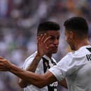  Joao Cancelo (vľavo) a Cristiano Ronaldo si spolu zahrali v Juventuse Turín.