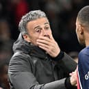 Tréner Paris Saint-Germain Luis Enrique sa nevzdáva nádeje, že Kylian Mbappe zostane v klube napriek správam o blížiacom sa letnom odchode.