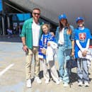 Marián Hossa s rodinou prišli podporiť Slovensko v zápase MS proti Kazachstanu.