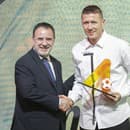 Na snímke hráč ŠK Slovan Bratislava Juraj Kucka získal cenu fanúšika a cenu za najlepšieho hráča Niké ligy za sezónu 2023/24.
