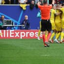 Radosť futbalistov Ukrajiny po góle proti Slovensku na EURO 2024
