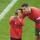 Ronaldo počas zápasu žiadosti o fotku vyhovel. 
