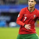 Ronaldovi odporúčajú viacerí experti zavesiť reprezentačné kopačky na klinec. 