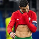 Ronaldovi odporúčajú viacerí experti zavesiť reprezentačné kopačky na klinec. 