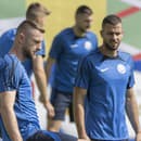 Na snímke slovenskí futbaloví reprezentanti zľava kapitán tímu Milan Škriniar a Dávid Hancko.