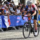 Slovenská reprezentantka v cestnej cyklistike Nora Jenčušová počas pretekov žien s hromadným štartom na 158 kilometrov počas XXXIII. letných olympijských hier v Paríži 