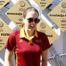 Na snímke olympijskí medailisti Dukly Banská Bystrica zľava alpská lyžiarka Petra Vlhová a bývalý futbalista František Kunzo.