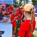 Na autogramiáde nechýbali: zľava Barbora Mokošová, Jana Dukátová a Zuzana Rehák Štefečeková.