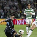 Na snímke hráč ŠK Slovan Bratislava Marko Tolič (vľavo) a Arne Engels zo Celticu Glasgow.