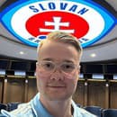 Jakub Vrbinčík je už dlho hlásateľom futbalového tímu Slovan Bratislava.