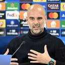 Na snímke španielsky tréner Manchesteru City Pep Guardiola počas tlačovej konferencie.