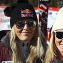 Na snímke dve fenomenálne lyžiarky Lindsey Vonnová a Mikaela Shiffrinová.  