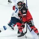 Zľava Róbert Bačo (Nitra) a Boris Česánek (Banská Bystrica) v súboji