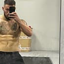 Profesionálny boxer Tomáš Bureš zmlátil v metre náhodného muža