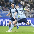 Na snímke vľavo Juraj Kucka (Slovan) a vpravo Tijjani Reijnders (Miláno) v zápase 5. kola ligovej fázy Ligy majstrov Slovan Bratislava - AC Miláno.