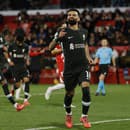 Mohamed Salah sa zo značky pokutového kopu nemýlil a zariadil Liverpoolu víťazstvo