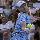 Slovenský tenista Lukáš Klein neuspel v 1. kole dvojhry na grandslamovom turnaji Australian Open.