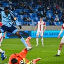 Slovan Bratislava sa v osemfinále Slovnaft Cupu stretol s Trenčínom.