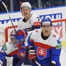 Brady Tkachuk (USA) a Martin Fehérváry (SR) v súboji pred bránkou.