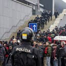 Fanúšikovia na derby Slovan - Trnava