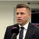 Známy futbalový expert má problém: Trénuje na čierno?