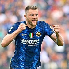 Milan Škriniar v drese Interu Miláno.