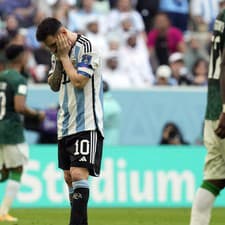 Na snímke sklamaný Lionel Messi.